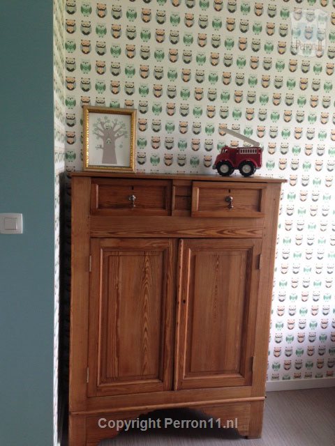 kinderkamer babykamer patroonbehang voorbeeld uiltjes