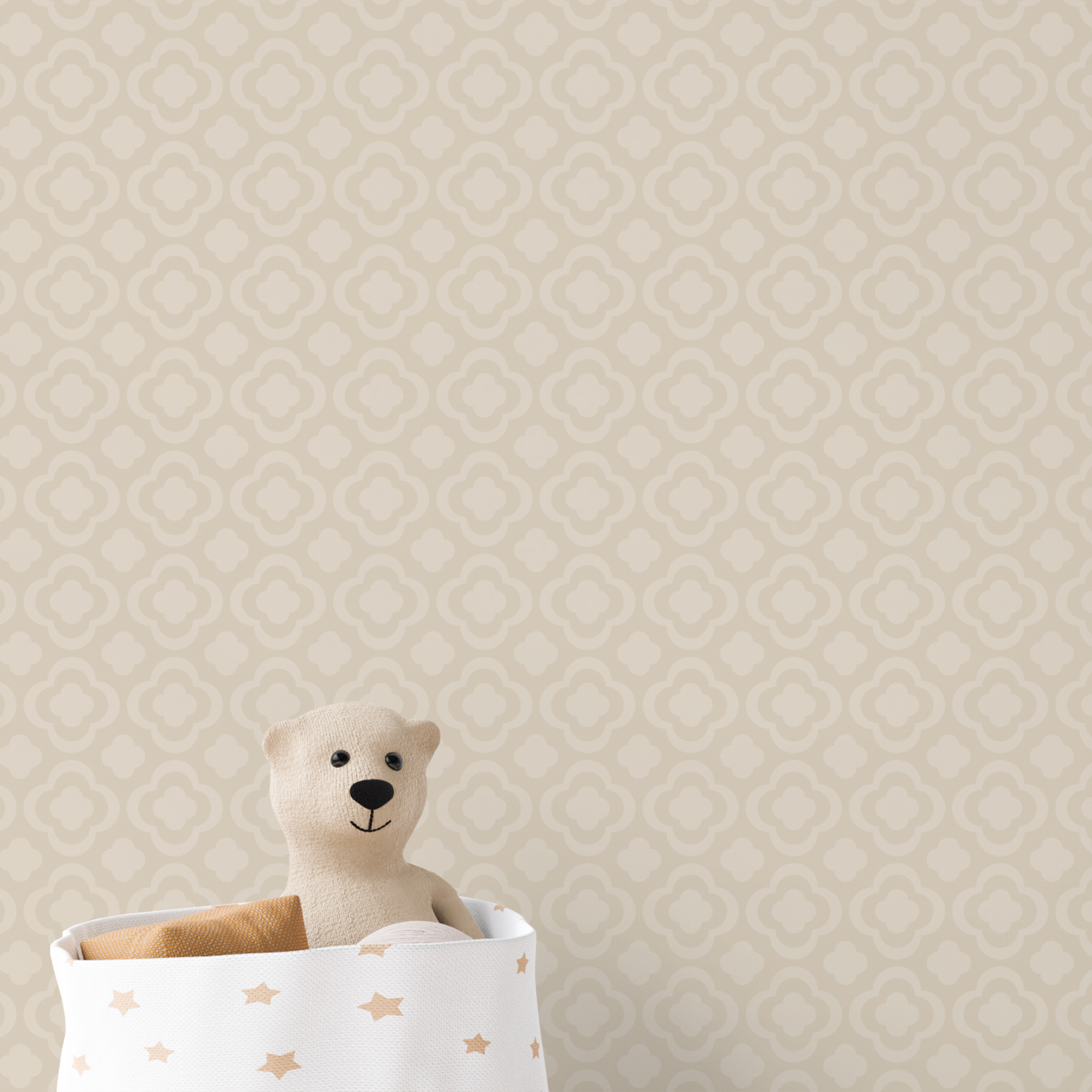 Creme kleurig behang met retro print in gender neutrale babykamer