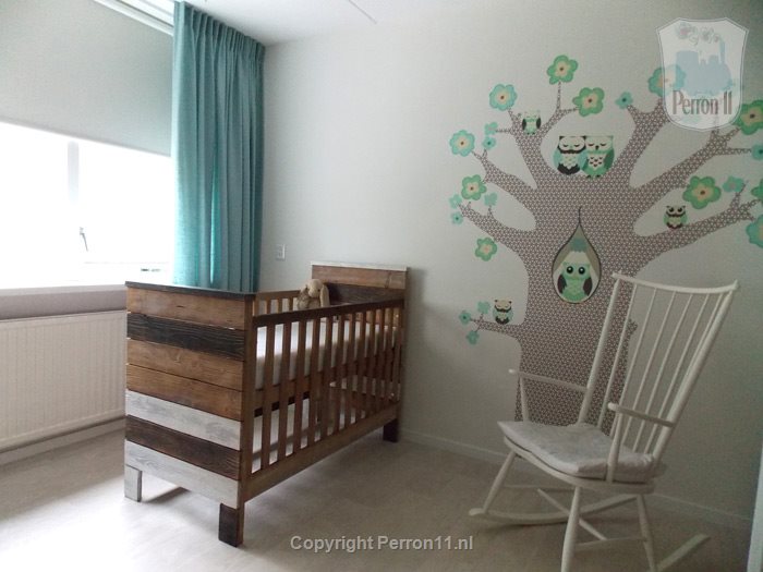 Behangboom in combinatie met hout kinderkamer hip en origineel