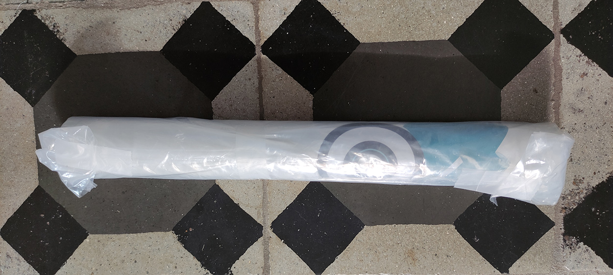 muursticker opgerold verpakken ter voorbereiding op verhuizing